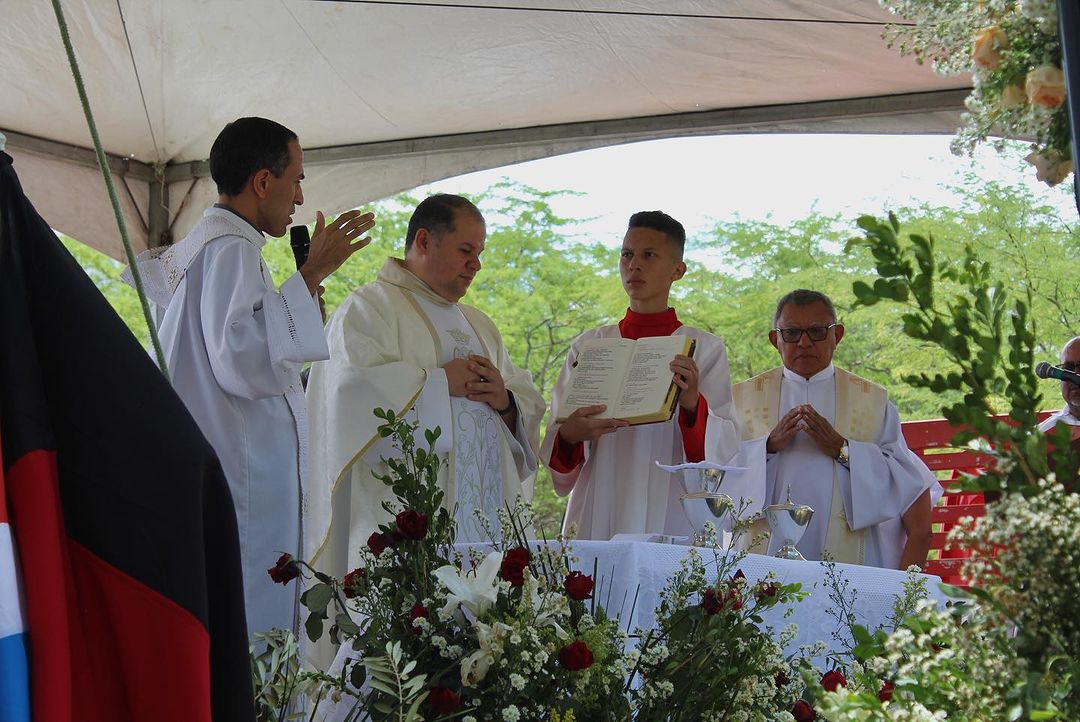 1735207302 Em Monteiro: Paróquia Nossa Senhora das Dores realiza missa do Vaqueiro