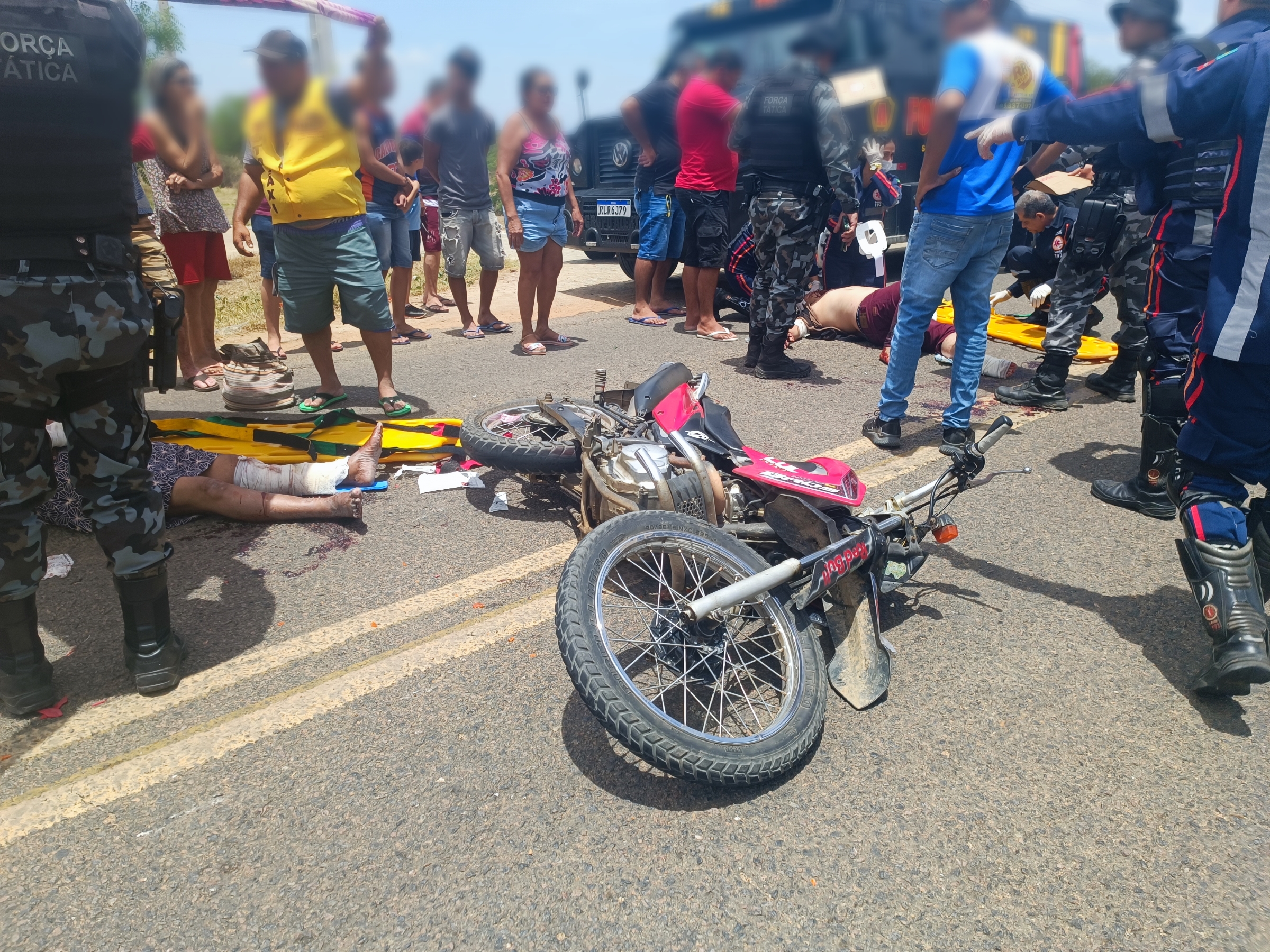 Point-Blur_Sep292023_115610 Acidente entre moto e carro-forte deixa duas pessoas gravemente feridas na PB-264 em Monteiro