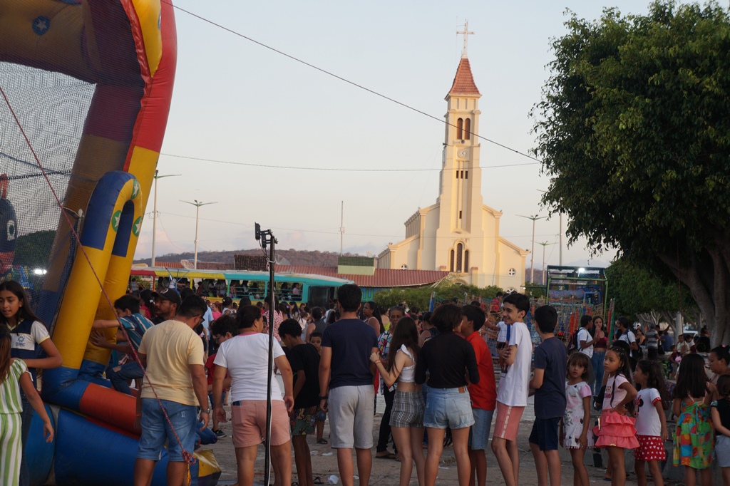 DSC04041-2 Prefeitura de São Sebastião do Umbuzeiro realiza festa em comemoração ao dia das crianças