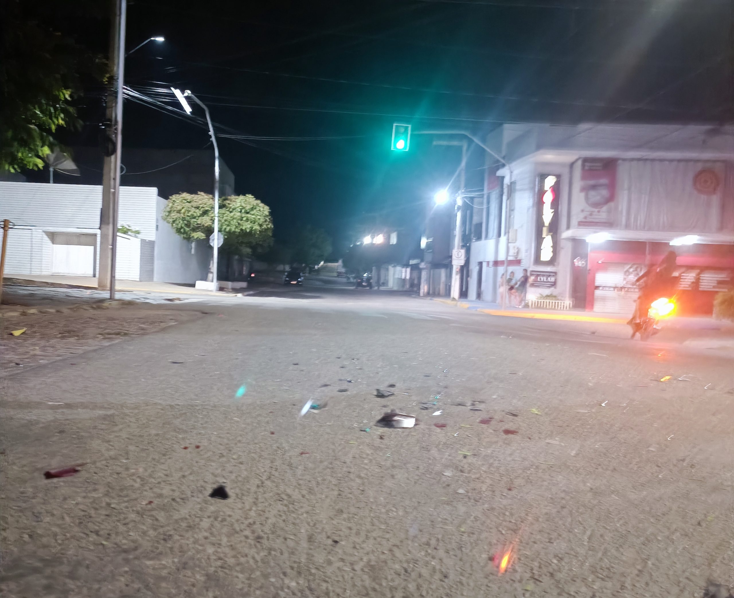 IMG_20231001_205832-scaled Colisão entre carro e moto deixa jovem gravemente ferido em Monteiro