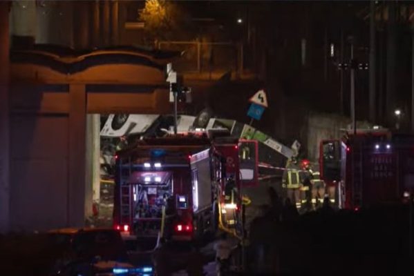 acidente_italia-599x400 Acidente de ônibus na Itália deixa ao menos 21 mortos