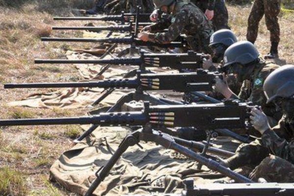 metralha-599x400 Guilherme Derrite diz que furto de metralhadoras do Exército pode ter 'consequências catastróficas'
