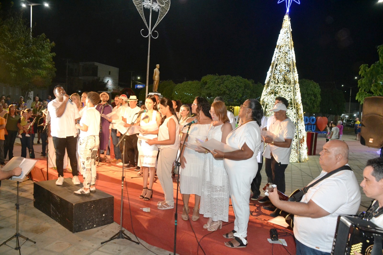 Cantata-Natal-24 Prefeitura de Monteiro finaliza o ano com programação diversificada e emocionante para a população
