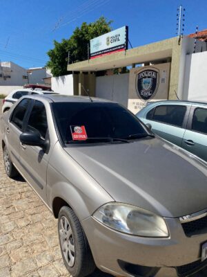WhatsApp-Image-2023-12-28-at-10.04.44-300x400 Força Tática da Polícia Militar em Monteiro recupera veículo com restrição de roubo/furto