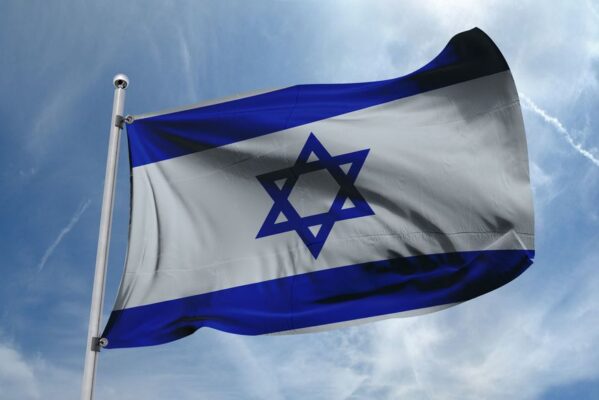 bandeira_de_israel2-1-599x400 Irã afirma ter executado informante da inteligência de Israel