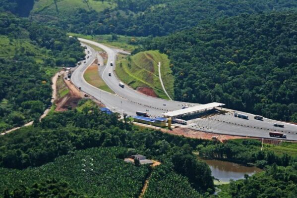 concessao_rodovias-599x400 Rodovias ruins fazem economia perder mais de R$ 7,49 bilhões, diz estudo