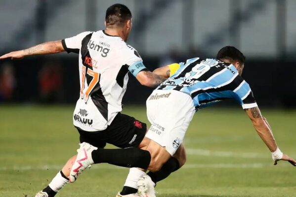 vascofotodanielvasco-1-599x400 Brasileiro: Grêmio joga por título e Vasco para fugir do rebaixamento