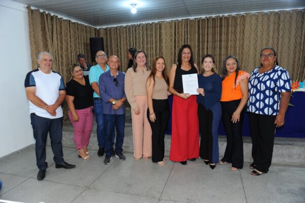 IMG-20240103-WA0044-1-602x400 Prefeita Anna Lorena participa de cerimônia de posse dos novos diretores escolares municipais