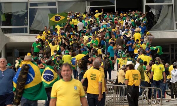 IMG_0378-3-600x359-1 Apenas 6% dos brasileiros aprovam atos de 8 de janeiro
