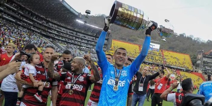 WhatsApp-Image-2024-01-10-at-06.52.11-700x350 Após passagem por Flamengo, goleiro caririzeiro assina com o Fortaleza por três anos