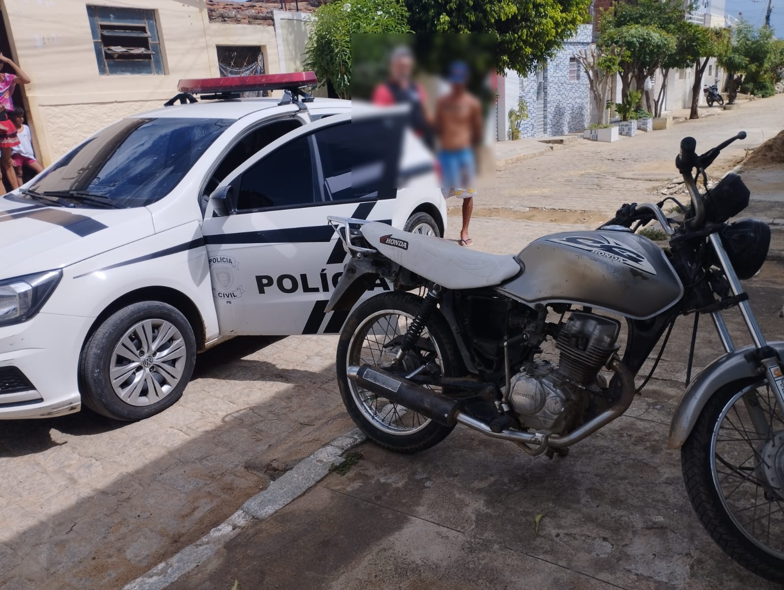 IMG-20240219-WA0247 Policia Civil consegue recuperar em Monteiro motocicleta furtada em Serra Branca