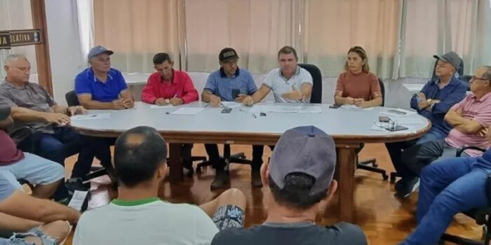 WhatsApp-Image-2024-02-02-at-14.27.15-700x350 Câmara de Monteiro realiza reunião com representantes do Distrito Industrial e Mecânico