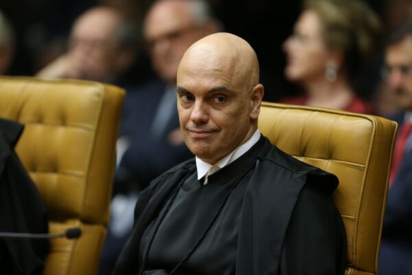 WhatsApp-Image-2024-02-06-at-07.26.25-600x400 Moraes prorroga inquérito em que Bolsonaro é acusado de incitar atos do 8/1