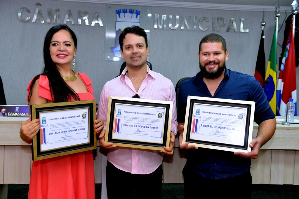 image-6 Em sessão solene, Câmara de Monteiro entrega títulos de cidadão aos irmãos Ericson e Dra. Silse Torres, além do diretor do IFPB, Abimael Silva