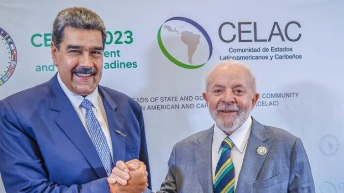 Lula-Maduro-700x393 Lula e Maduro trataram de eleições; disputa por Essequibo não foi discutida, diz Planalto