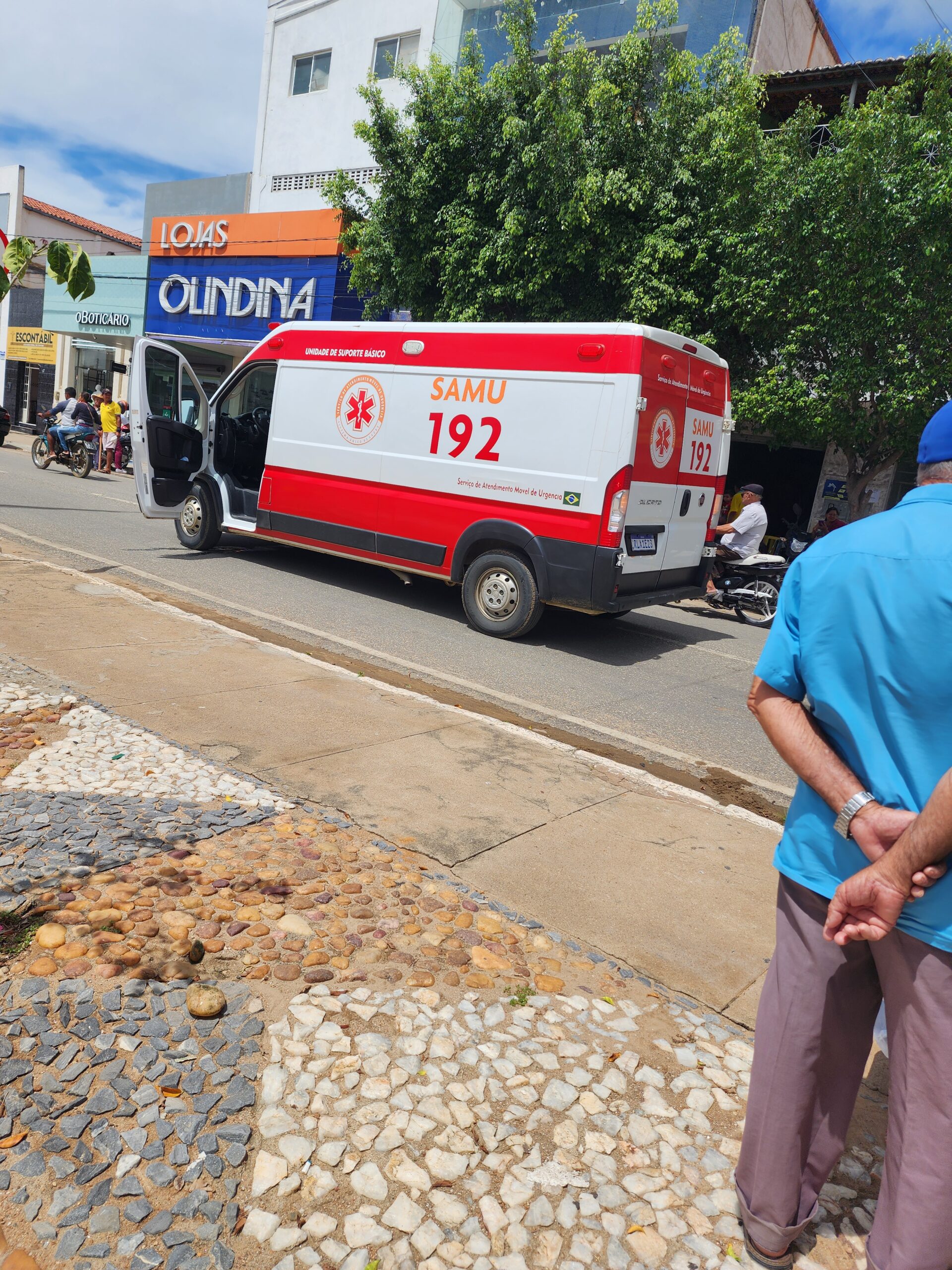 20240430_114956-scaled Homem fica ferido após colisão com motocicleta no centro de Monteiro