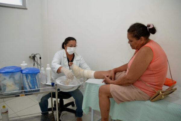 IMG-20240418-WA0054-600x400 Moradores do bairro Quinta da Boa Vista em Monteiro, recebem Feira de Saúde na Comunidade
