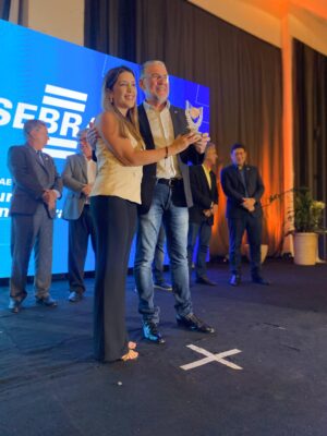 IMG-20240418-WA0091-1-300x400 Perfeita Anna Lorena é destaque por mais um ano no Prêmio Sebrae Prefeitura Empreendedora