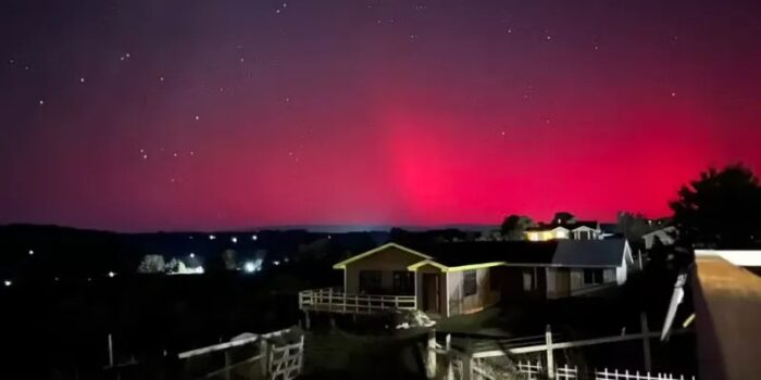 WhatsApp-Image-2024-05-11-at-06.35.55-700x350 Maior tempestade solar dos últimos 20 anos causa aurora boreal na Europa e rara aurora austral na Argentina e no Chile
