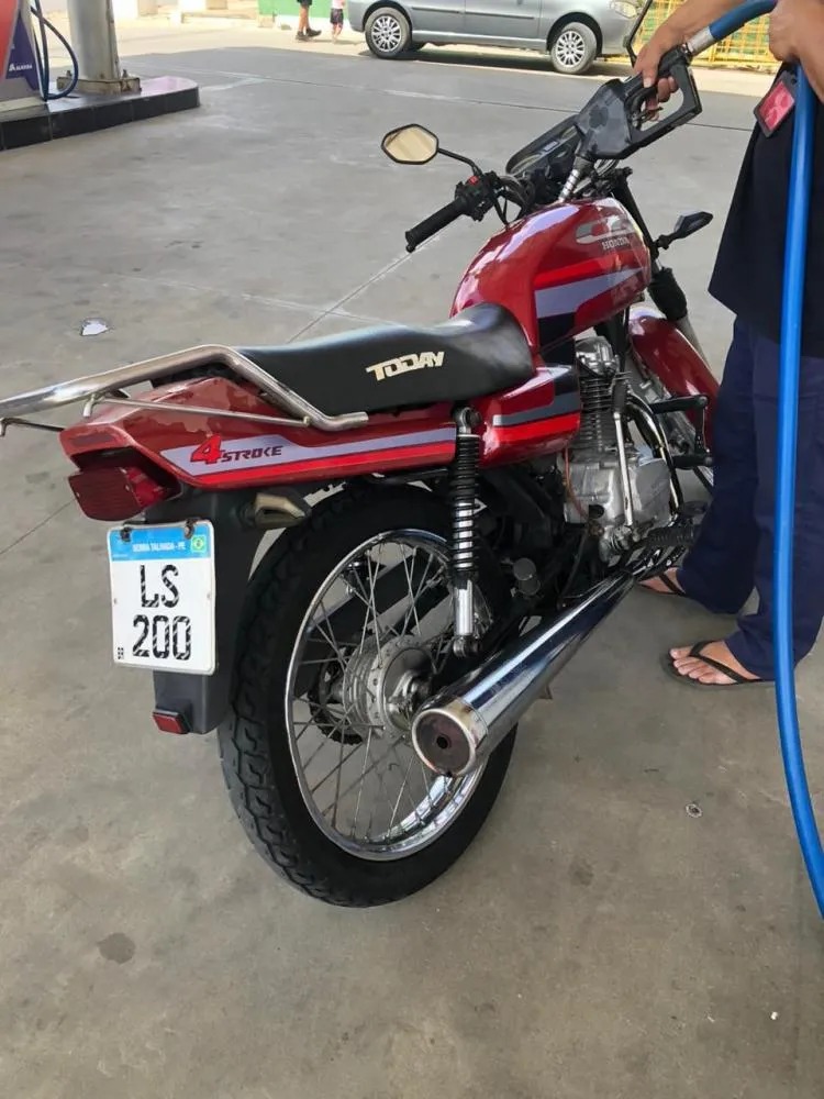 moto-f Família tem casa arrombada e moto furtada no Cariri