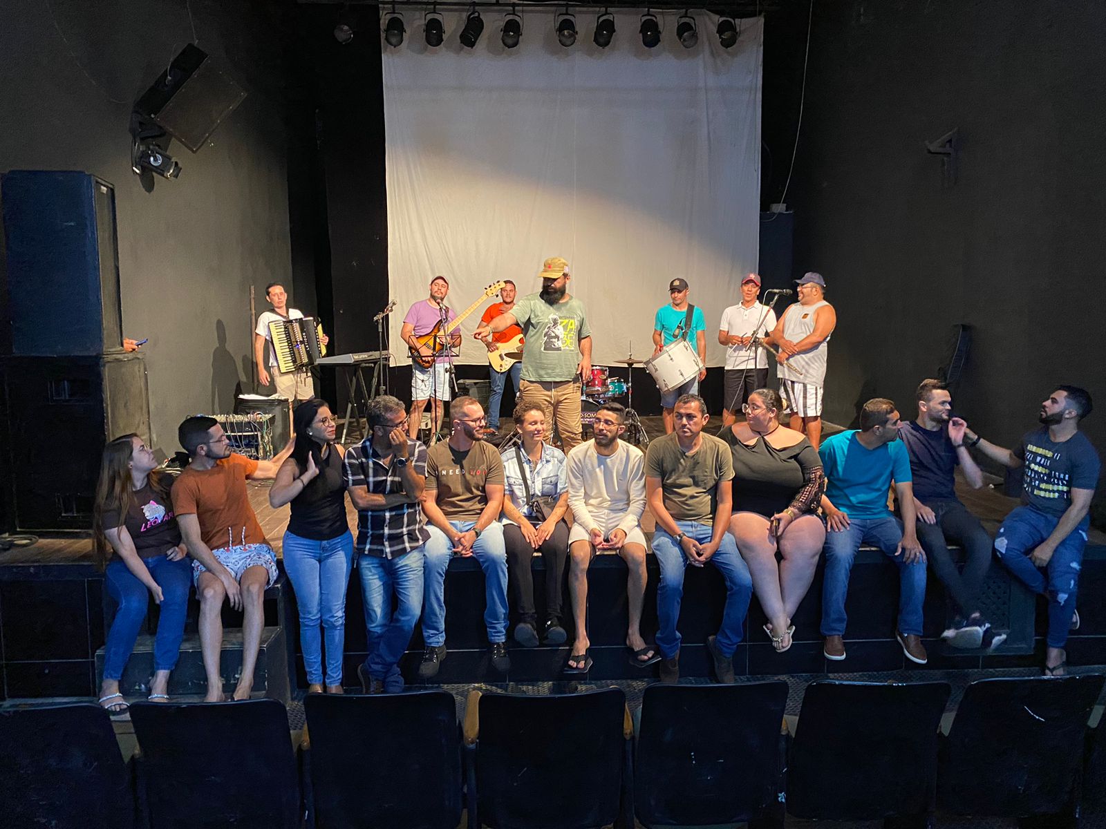 Acorde-para-a-Cancao-4 “Acorde para a Canção”: Artistas que irão concorrer ao I Festival de Música de Monteiro realizam ensaio