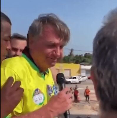 WhatsApp-Image-2024-08-18-at-06.21.57-397x400 Bolsonaro é atacado por abelhas durante discurso no RN