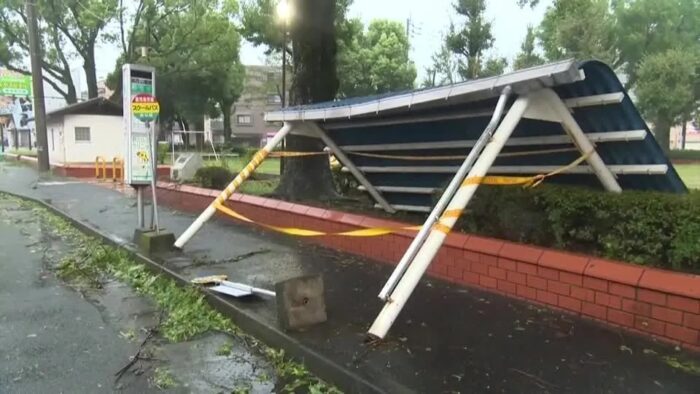 WhatsApp-Image-2024-08-29-at-06.39.51-700x394 Japão pede que 4 milhões de pessoas sejam evacuadas após chegada do tufão Shanshan