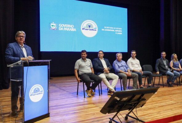 Joao-Azevedo-lanca-o-Paraiba-Beach-Games-com-vasta-programacao-de-esportes-de-praia-durante-o-verao-FOTO-francisco-franca-Secom-PB_-591x400 João Azevêdo lança o Paraíba Beach Games com projeto de 45 dias de esportes de praia