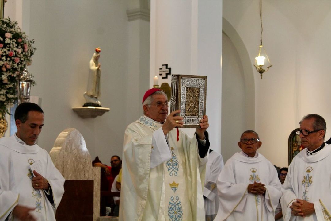 SaveClip.App_459634024_18332328298183023_612905260752981776_n Festejos em honra a Nossa Senhora das Dores atraem fiéis em Monteiro