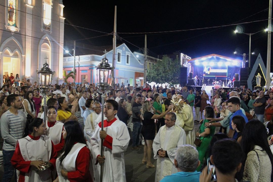 SaveClip.App_460000161_18332260564183023_7174132454130921523_n Festejos em honra a Nossa Senhora das Dores atraem fiéis em Monteiro