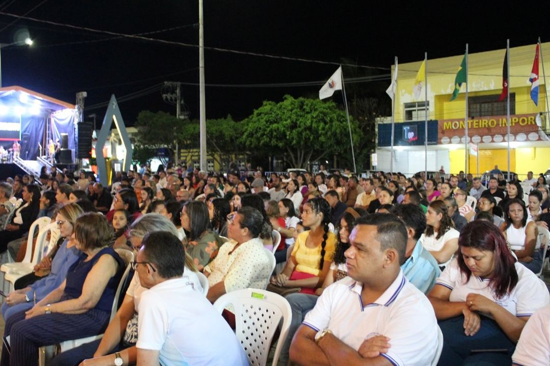 SaveClip.App_460000520_18332260474183023_7058488471589118239_n Festejos em honra a Nossa Senhora das Dores atraem fiéis em Monteiro