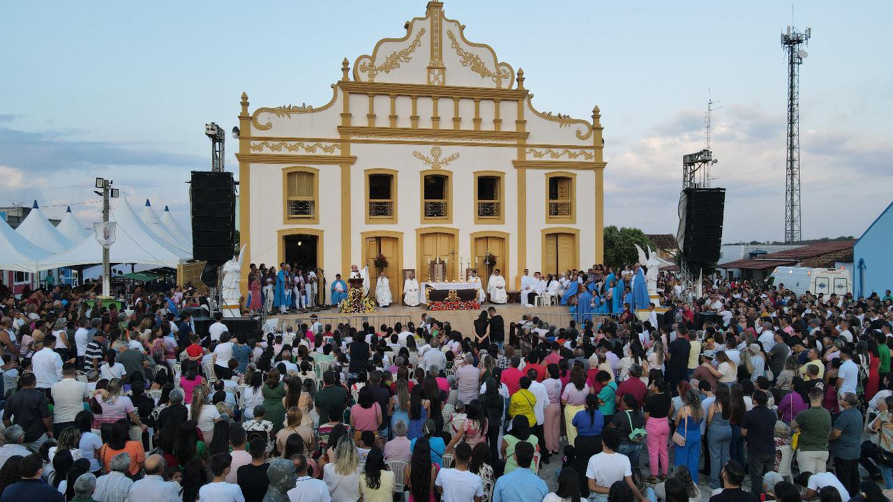 s2-2 Procissão e lindos momentos marcam o encerramento da edição 2024 da Festa de Nossa Sra. dos Milagres em São João do Cariri