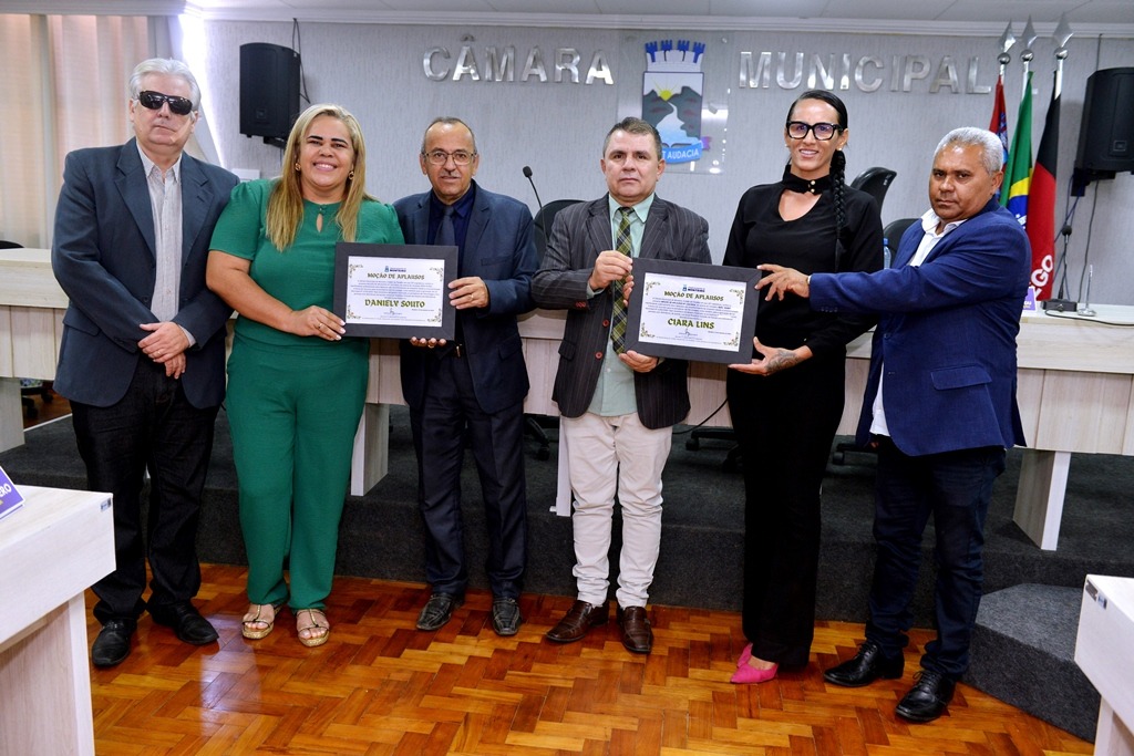 IMG-20241024-WA0270 Câmara de Monteiro entrega moções de aplausos a defensoras dos direitos e melhorias para pessoas com fibromialgia em Monteiro