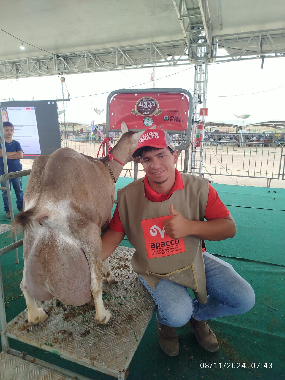 IMG-20241111-WA0187 Luna, do Capril União, bate recorde de produção de leite e é destaque na Expo Monteiro