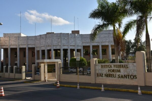 Sem-titulo-4-768x512-1-600x400 Justiça condena homem a mais de 20 anos de prisão por tentativa de estelionato e falsificação de documentos na Paraíba