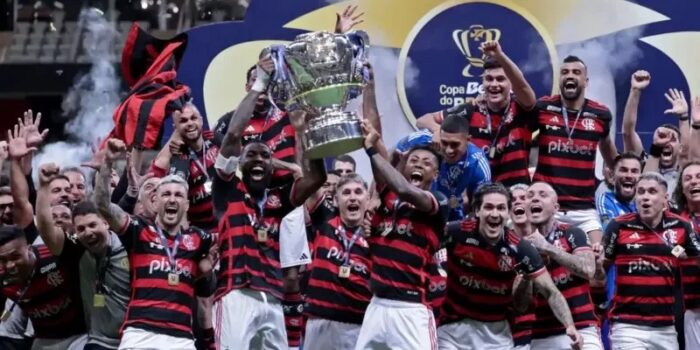 WhatsApp-Image-2024-11-11-at-06.14.16-700x350 Flamengo conquista Copa do Brasil e Gabibol anuncia saída para jogar no Cruzeiro