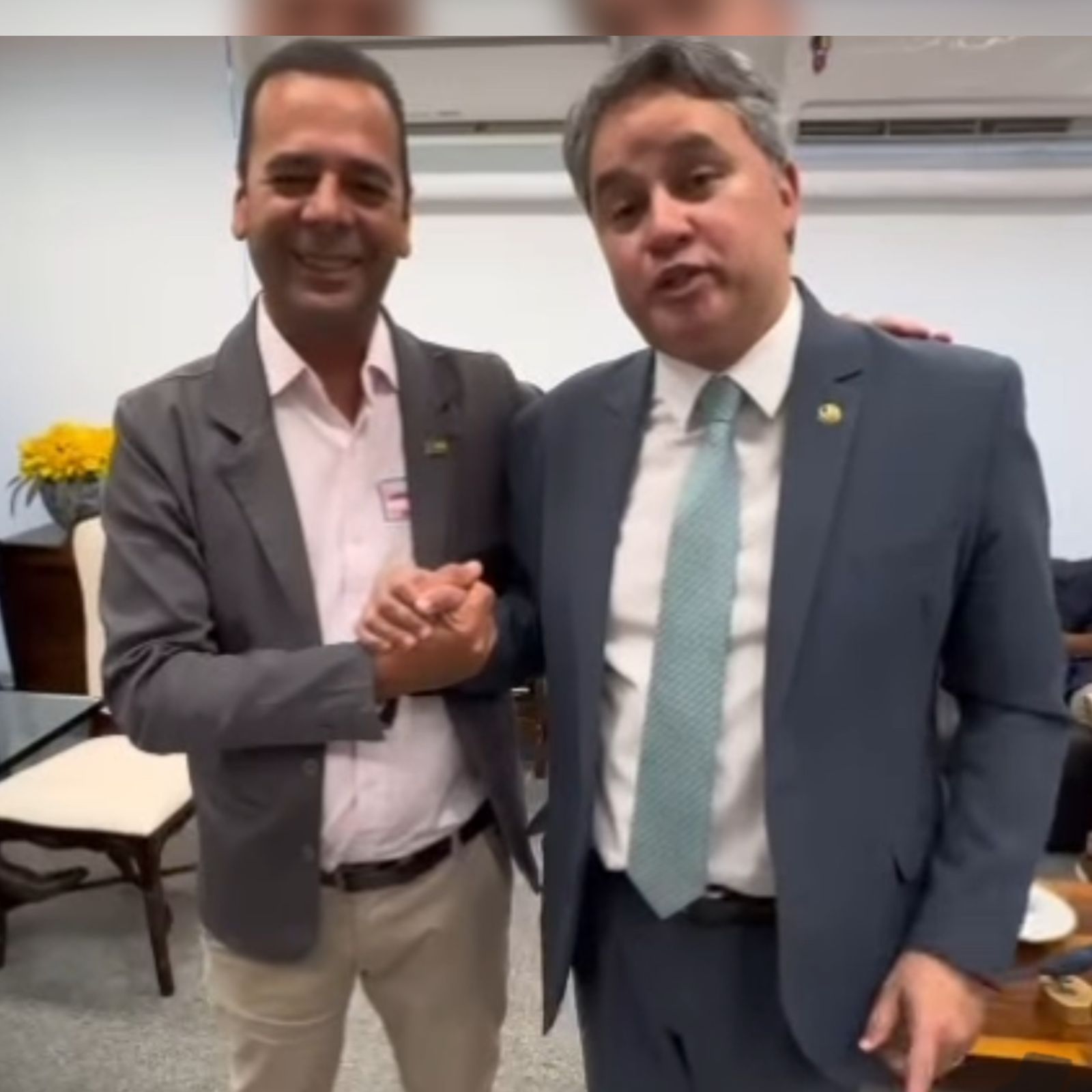 WhatsApp-Image-2024-11-19-at-16.21.26 Prefeito Márcio Leite e senador Efraim Filho discutem novos projetos para São João do Tigre