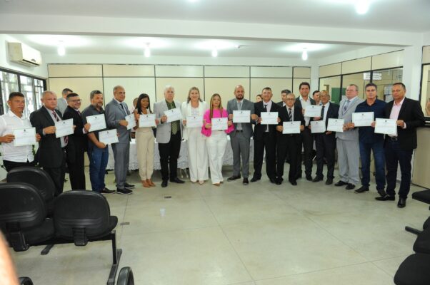 IMG-20241218-WA0008-602x400 Prefeita, vice-prefeito, vereadores e suplentes são diplomados em Monteiro