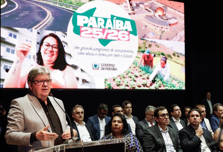 Pacote-de-Obras-PB196-13-01-2 Prefeita Ana Paula agradece João Azevedo em nome dos monteirenses